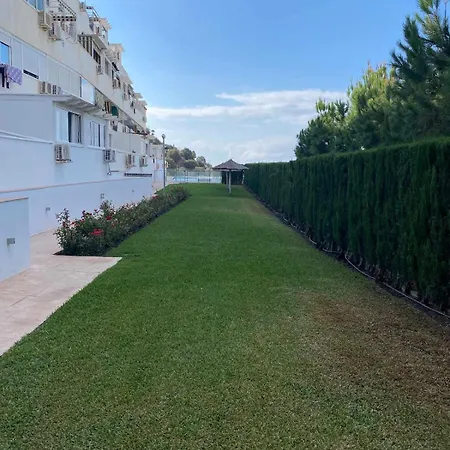 Acogedor Con Piscina En Апартаменты
