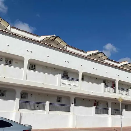 Acogedor Con Piscina En Διαμέρισμα